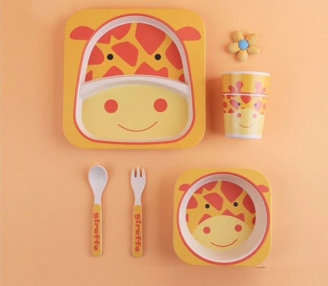 Lovely Kids Dinnerware Set For Meal